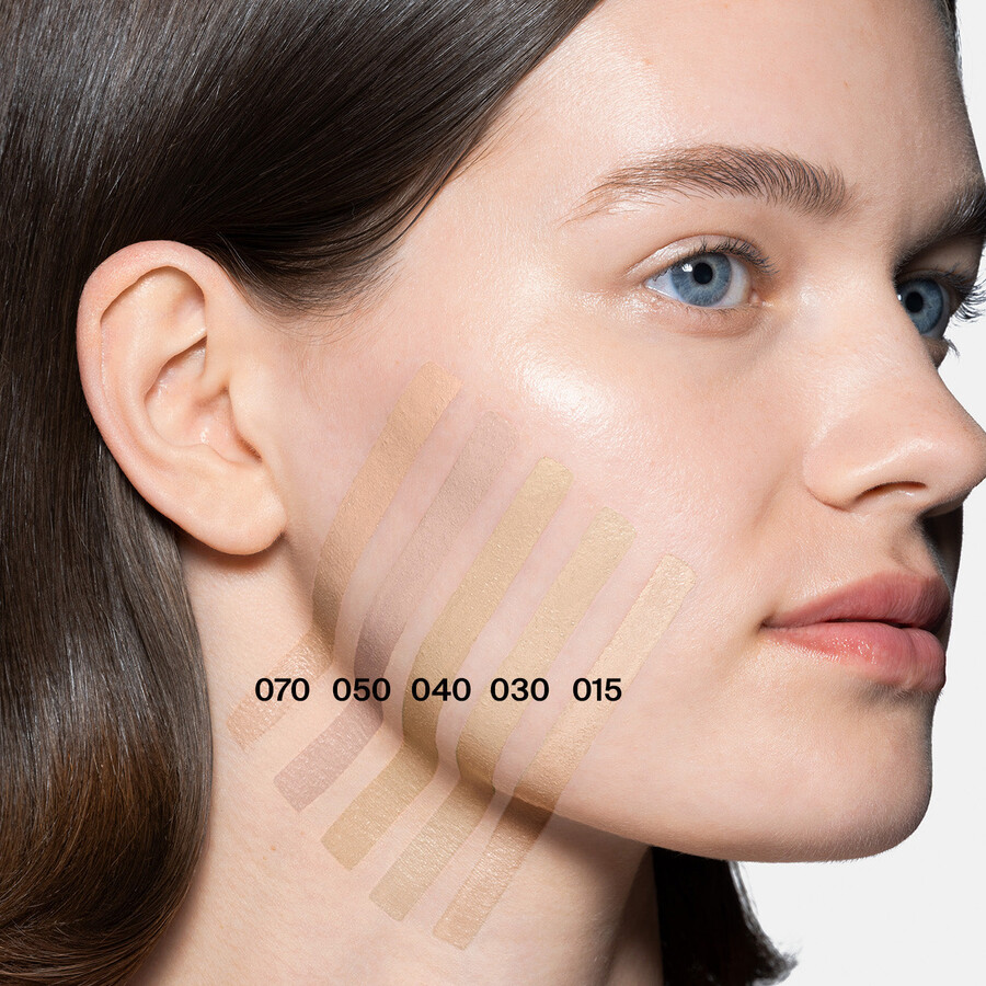 set de descubrimiento de base de maquillaje triclone skin tech